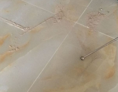 抚松瓷砖空鼓维修公司分享粘合剂选择不当在瓷砖铺贴过程中可能导致以下问题